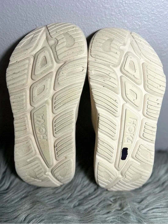 Hoka One One Ora Recovery Slide Cream Beige  Sandals Size 7 - Picture 9 of 11